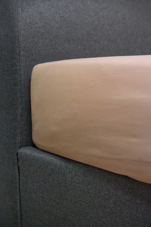 Naf Naf Σεντόνι HUE με λάστιχο Warm Taupe